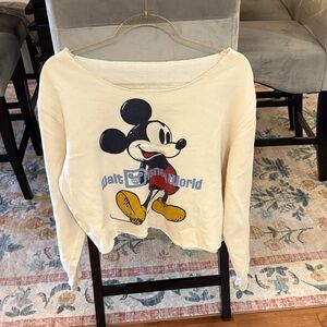 Casual Cream Sweatshirt